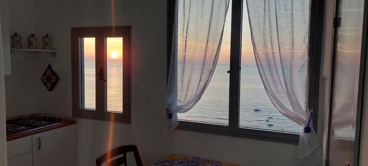 La Finestra Sul Mare Apartment