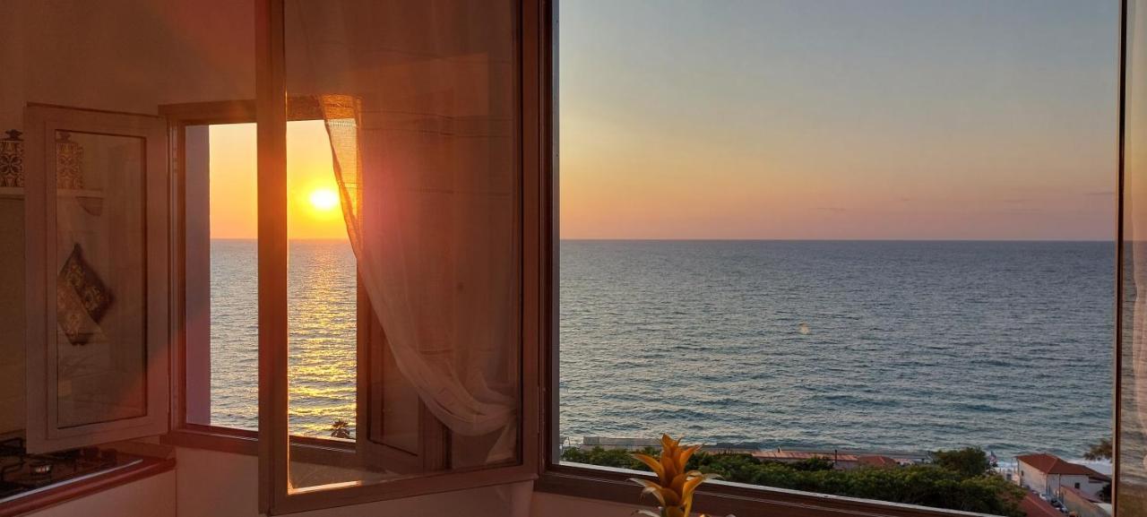 Apartment La Finestra Sul Mare Tropea